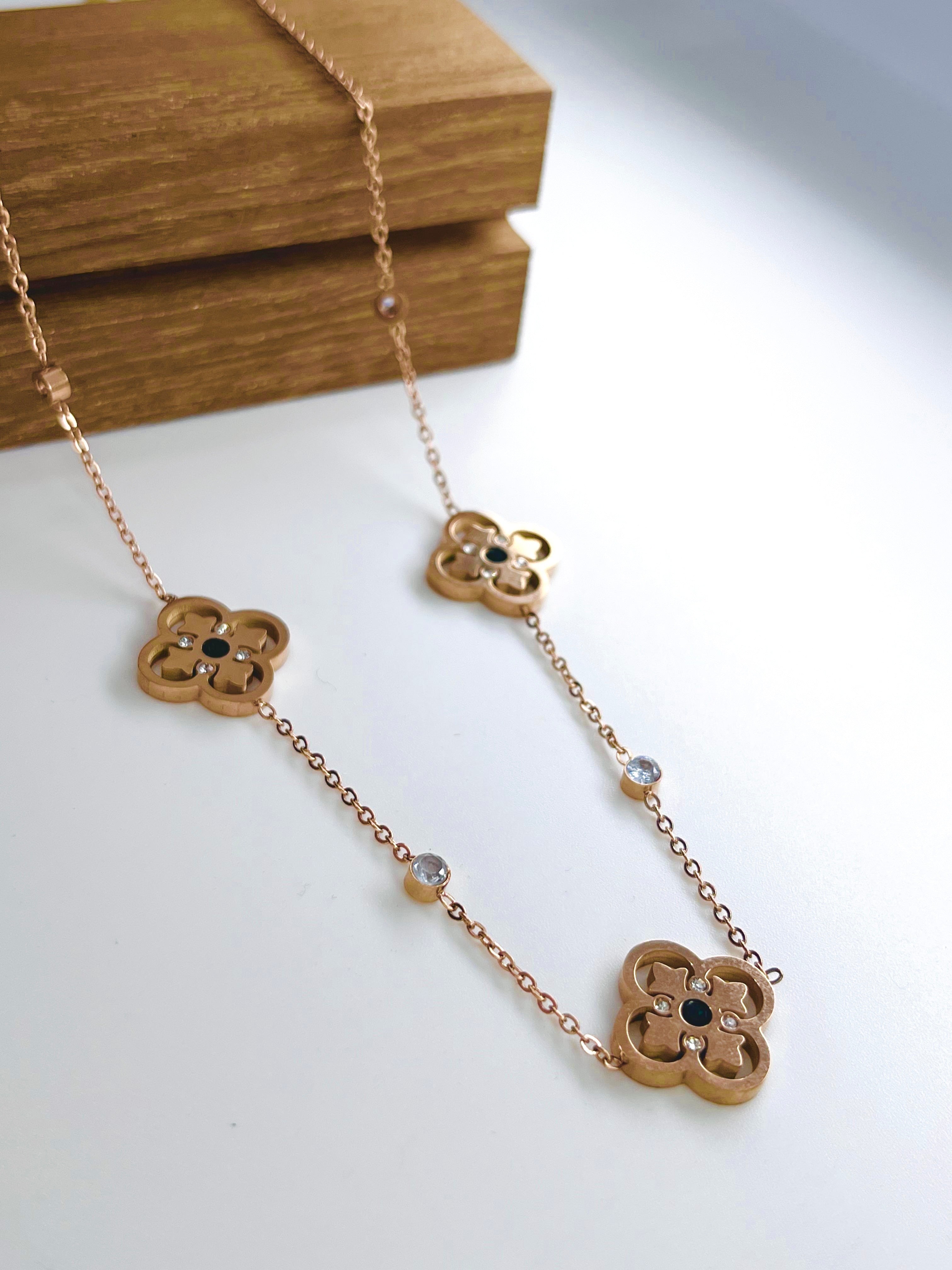 Clover Flower Necklace